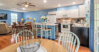 A Quiet, Shady Retreat in New Smyrna Beach!