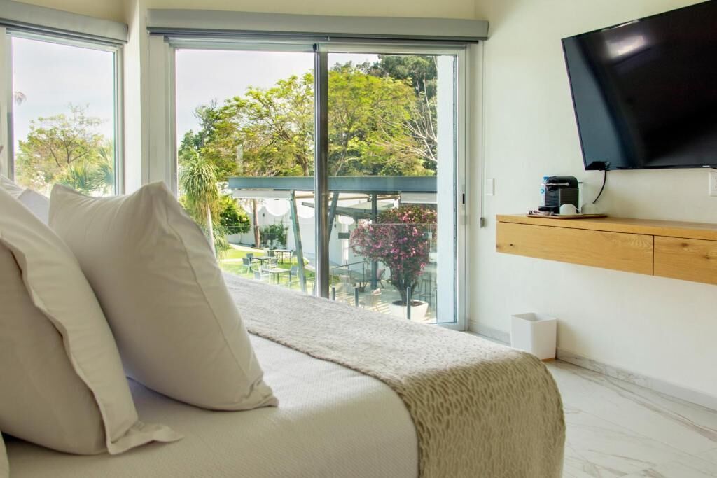 笔记本电脑工作区、隔音、免费 WiFi