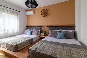 3 chambres, fer et planche à repasser, Wi-Fi gratuit, draps fournis