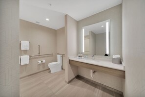 Free toiletries, hair dryer, towels, soap - Holiday Inn Express & Suites Fort Walton Beach Eglin Area by IHG (Fort Walton Beach)