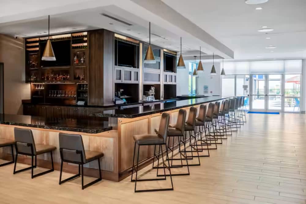 Holiday Inn Express & Suites Fort Walton Beach Eglin Area by IHG
