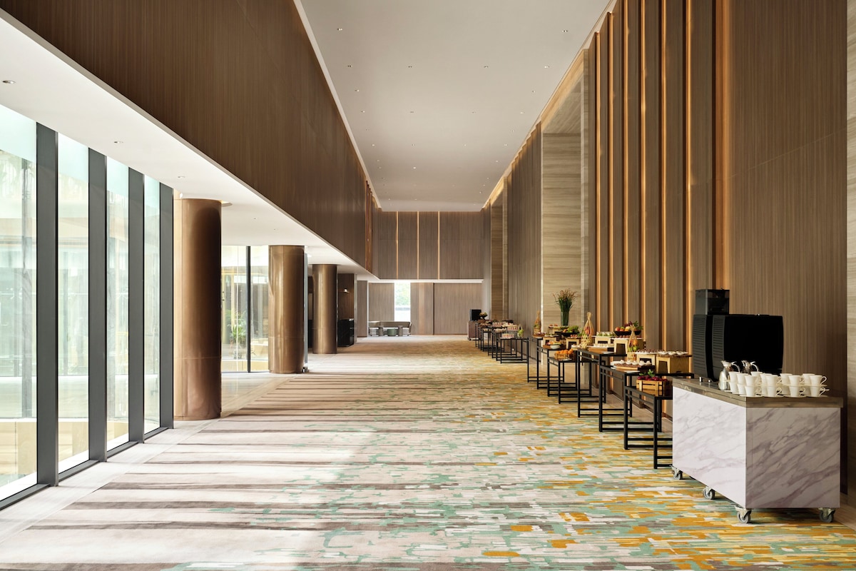 Holiday Inn & Suites Vientiane by IHG