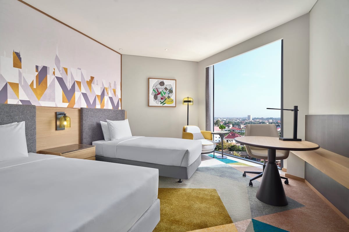 Minibar, in-room safe, desk, laptop workspace