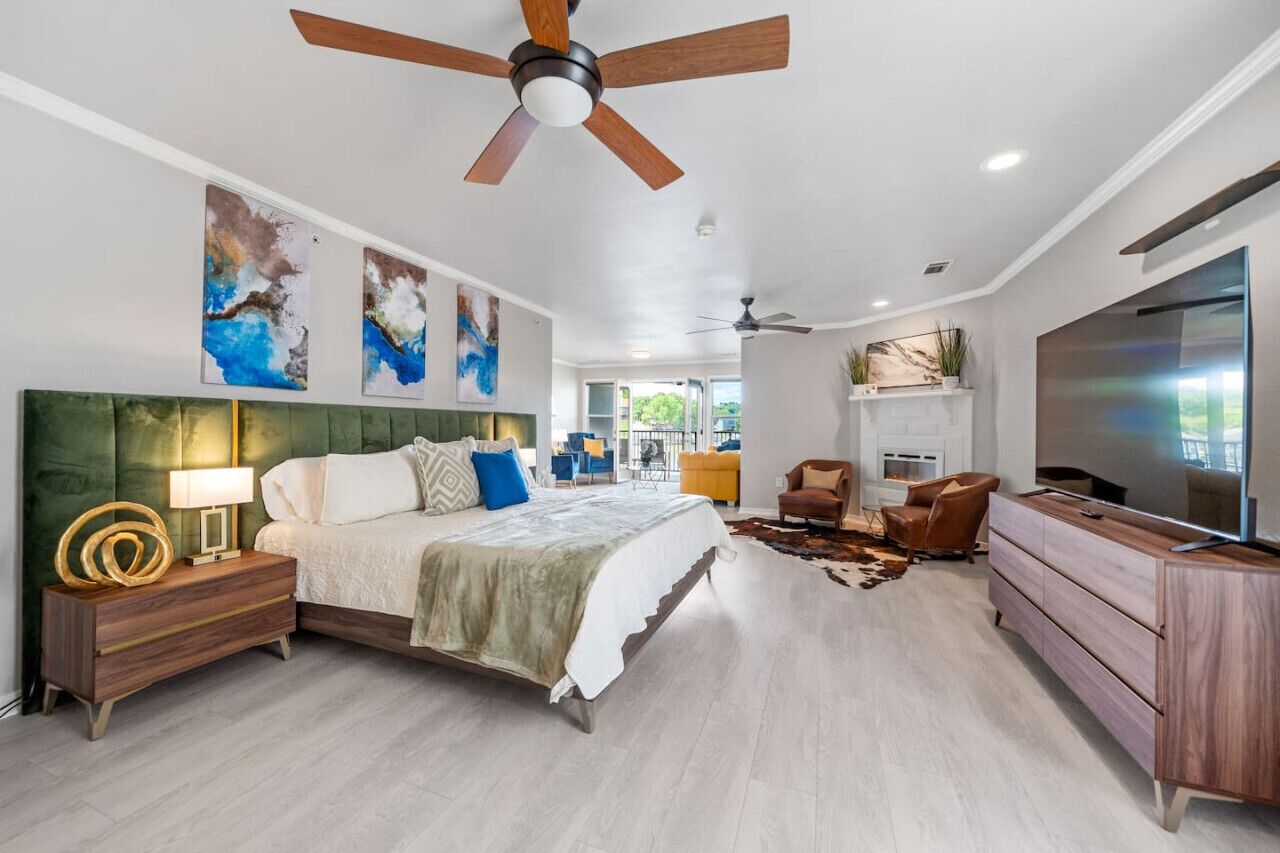 3 bedrooms, iron/ironing board, travel cot, WiFi