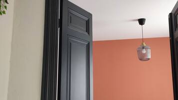 2 chambres, fer et planche à repasser, lit parapluie, Wi-Fi