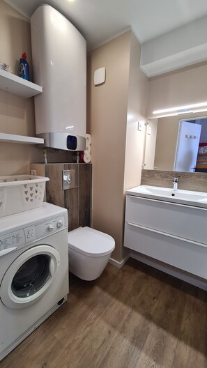 Haartrockner, Toilettenpapier