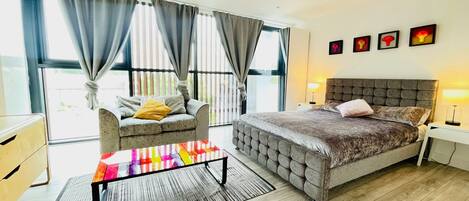 2 bedrooms, iron/ironing board, free WiFi, bed sheets