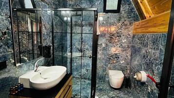 Luxury Bungalow | Bilik Mandi | Pancuran mandi, hulu semburan mandi hujan, pengering rambut