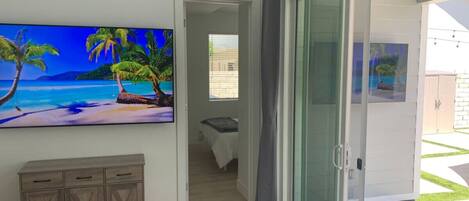2 bedrooms, desk, free WiFi, bed sheets