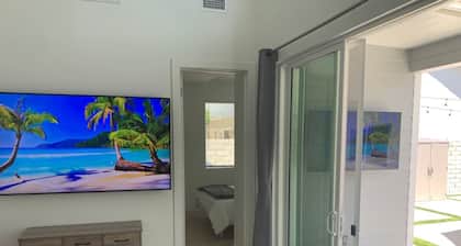 Guest House | Close To Beach | Hot Tub | Privacy