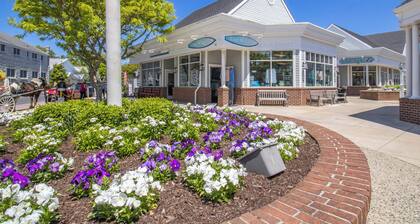 Coastal Cottage! Brand New Listing!