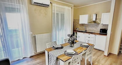 Luciana House a 3-minute walk from the Shrine