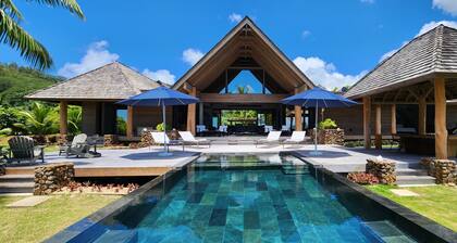 Spectacular seafront property with swimming pool and private pontoon.