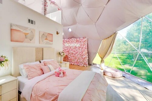 Rosé All Day Geodome - Unique Escapes "Rosé All Day" Dog Friendly Geodome