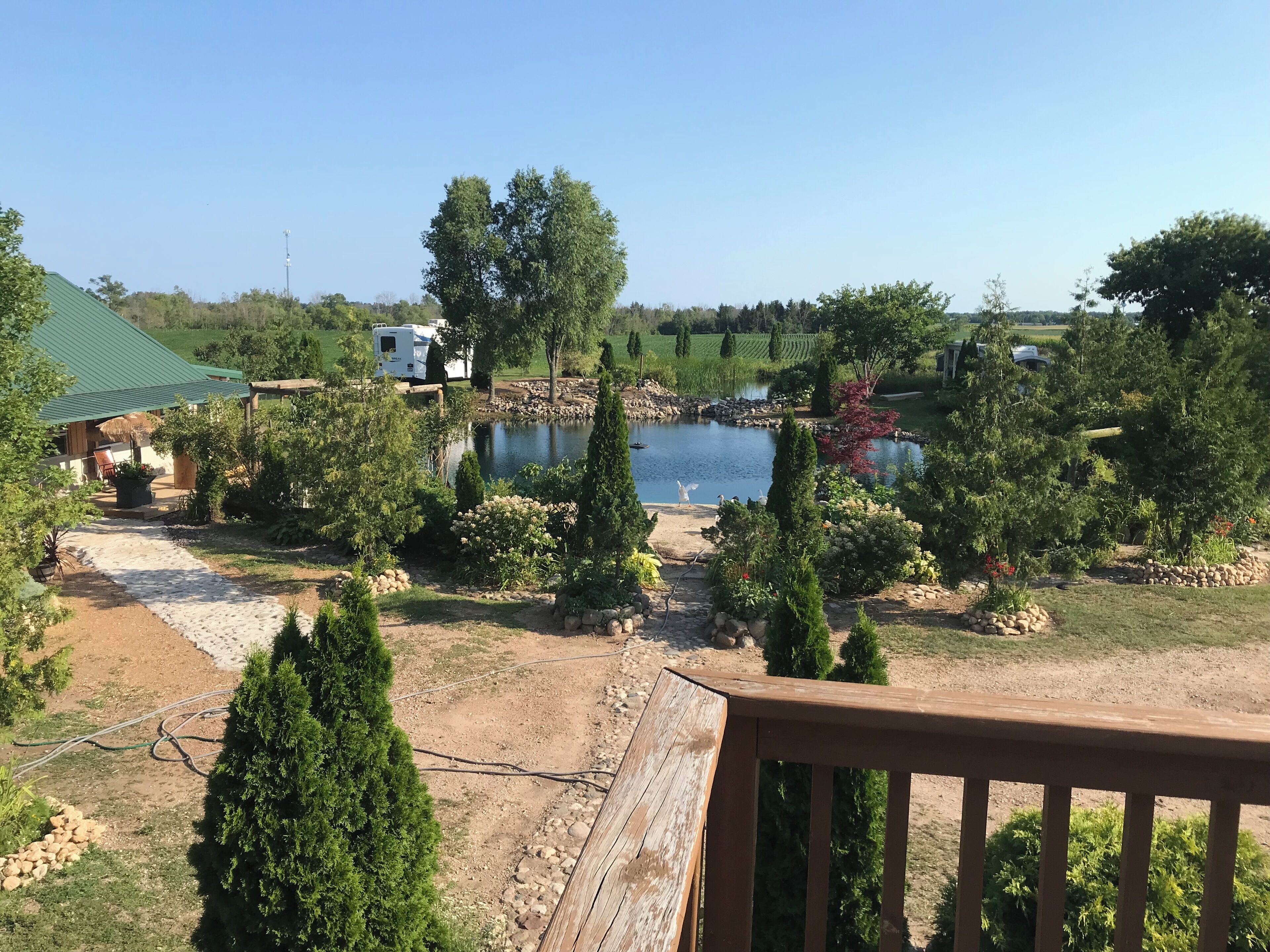 Ideal for traveling nurses or professionals. Nestled on a forty acre property
