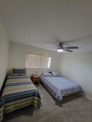 2 bedrooms, WiFi, bed sheets