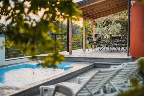 Villa Lutoma-2 BD villa for 4+1, with pool and playground