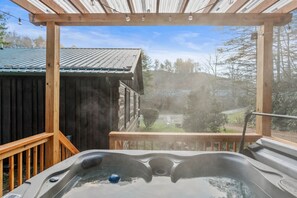 Tina de hidromasaje al aire libre