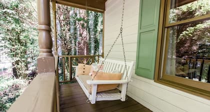 Charming 4BR ★ Family-Friendly ★ w/Backyard ★