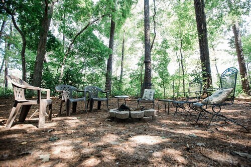 Charming 4BR ★ Family-Friendly ★ w/Backyard ★