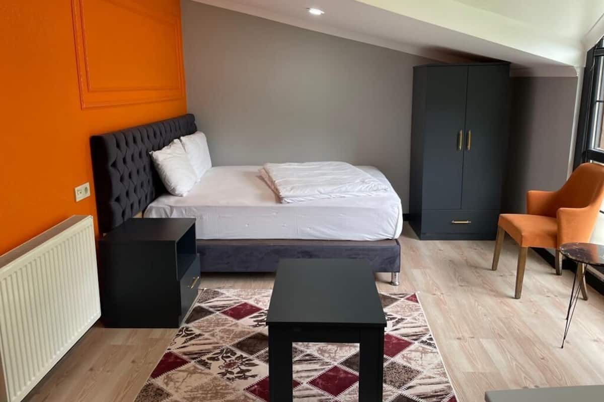 1 bedroom, soundproofing, free WiFi, bed sheets