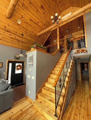Interior - "The Cedar Lake Escape" is a lakeside retreat offering 5 bedrooms and 3 baths.
 (Cedar Lake)