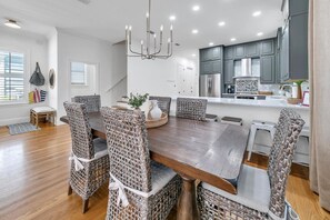 Dining - NEW! Walk to pool beach Rosemary and Alys! Bach parties-girls trip-family vaca  (Rosemary Beach)