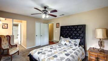 3 slaapkamers, een bureau, gratis wifi, beddengoed