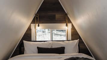 1 sovrum, skrivbord, wi-fi och sÀngklÀder