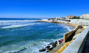Beach nearby, beach towels