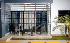 Terrace/patio - Luxurious Apartment short Drive from the airport and to the center of the city (Santiago de los Caballeros)