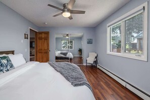 2 chambres, fer et planche à repasser, Wi-Fi, draps fournis