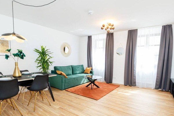 75b74617-5c25-4d20-9fb1-8b1a1acac734