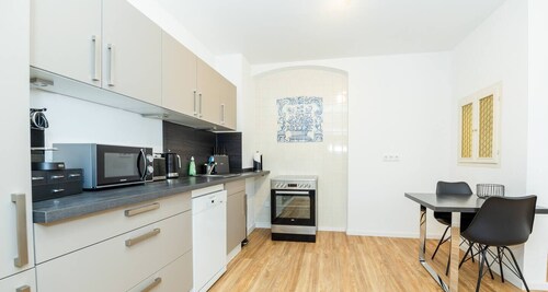 247 Reside: Apartment SZ1 | Downtown | Netflix