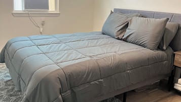 3 bedrooms, free WiFi, bed sheets