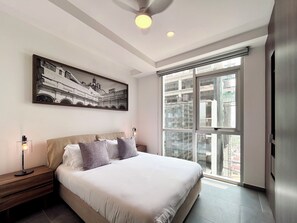 1 bedroom, Egyptian cotton sheets, premium bedding, down duvets