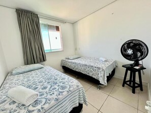 2 chambres, espace de travail pour ordinateur portable, Wi-Fi gratuit