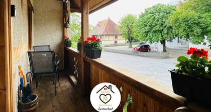 Family M Apartments 15 - Center of Switzerland - Retro - Fire place