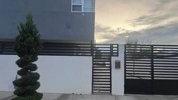 Enceinte de lâhĂ©bergement