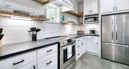 Country Gold ~ Aggieland Vacation Rentals