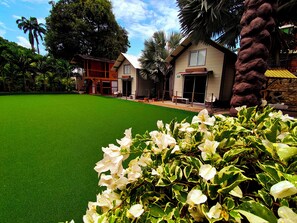 Superior Cabin | Premium bedding, down comforters, free WiFi - CASA DE PIEDRA (Melgar)