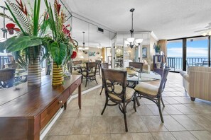 公寓式客房, 多张床 (Summerhouse 1012C) | 用餐