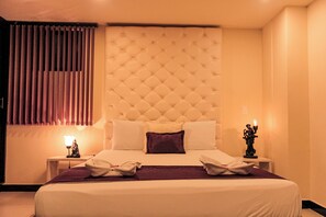 舒适客房, 1 张大床 | 免费 WiFi