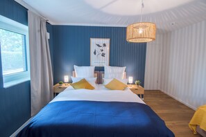 2 chambres, fer et planche à repasser, Wi-Fi gratuit, draps fournis