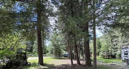 Back Country Getaway. Complete 30/50 RV Site.