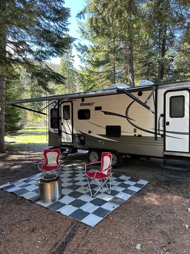 Back Country Getaway. Complete 30/50 RV Site.
