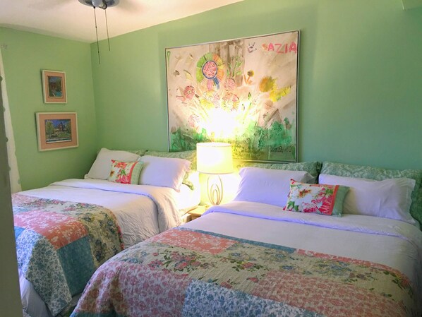 1 bedroom, bed sheets - Large House w/ FREE Sailboat, Kayaks, Snorkel and Fishing Gear (Key Largo)