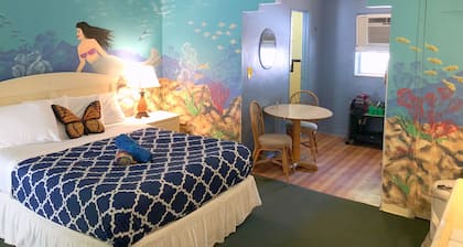 Key Largo Cottages w/ Free Sailboat, Kayaks + More