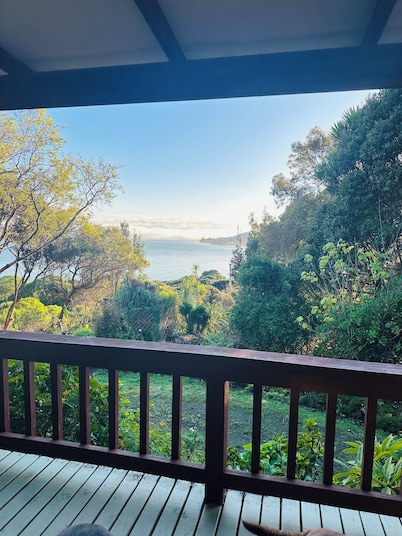 Family Friendly Bach 
5 minutes walk to beach
Pet friendly 
Kids rumpus room!