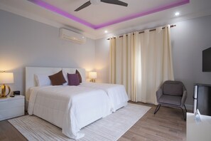 4 chambres, fer et planche à repasser, lit de bébé portatif, Wi-Fi